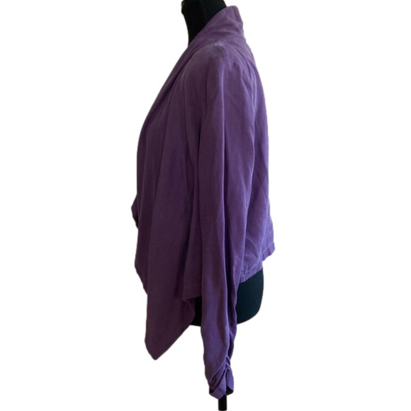 COPY - Forever 21, Love 21 purple flowy open front linen blend jacket. Size M. - Picture 2 of 7